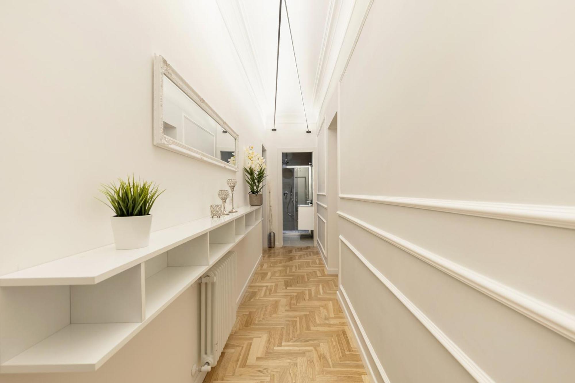 Hostly-puccini Luxury Home-near Colosseum & Trevi * Roma