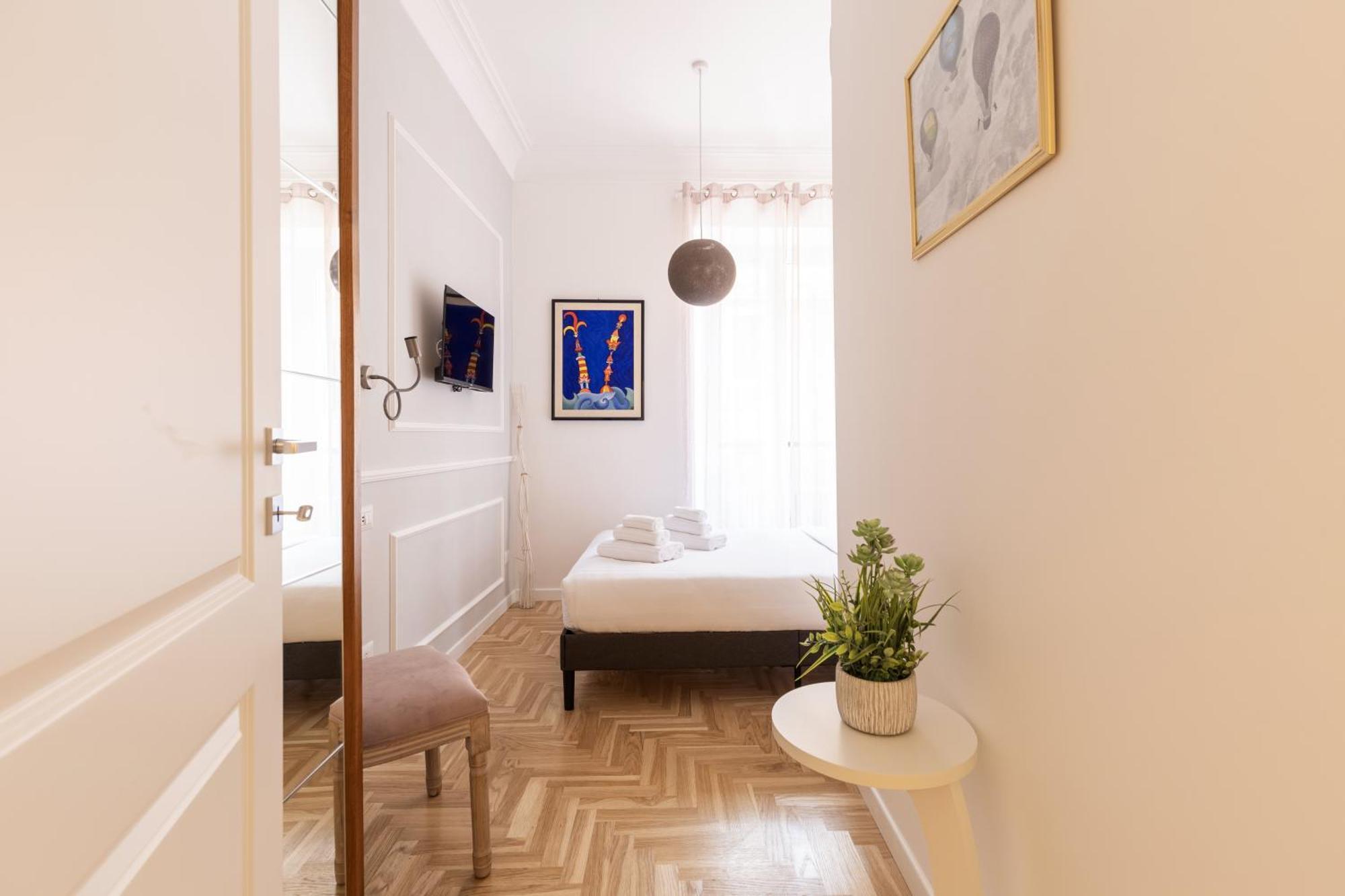 Hostly-puccini Luxury Home-near Colosseum & Trevi Appartamento *
